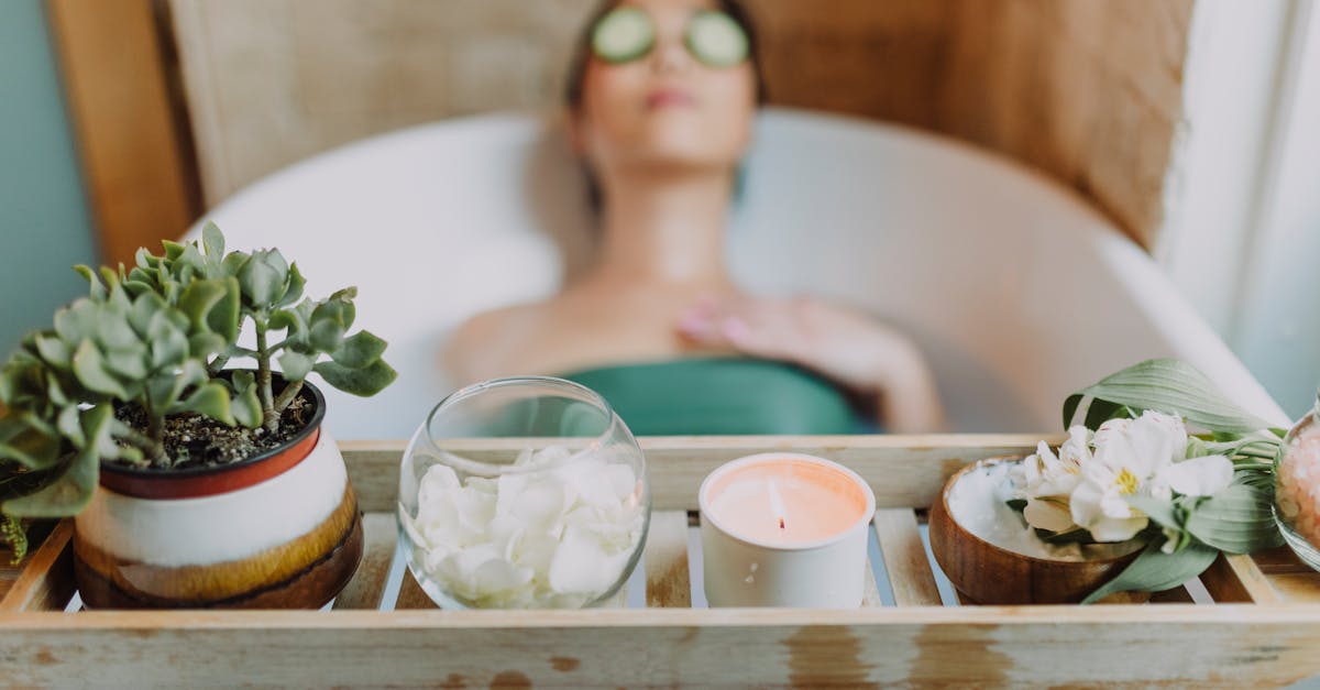 découvrez la capacité d'eau des baignoires pour choisir celle qui répond à vos besoins. apprenez tout sur les différents types de baignoires et leur volume d'eau, afin de maximiser votre confort lors de vos moments de détente.