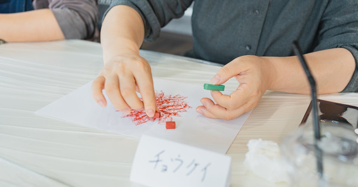 découvrez nos solutions efficaces pour le décapage de peinture. que ce soit pour des surfaces en bois, métal ou murs, apprenez comment éliminer facilement les couches de peinture anciennes et redonner vie à vos projets avec nos conseils et produits adaptés.