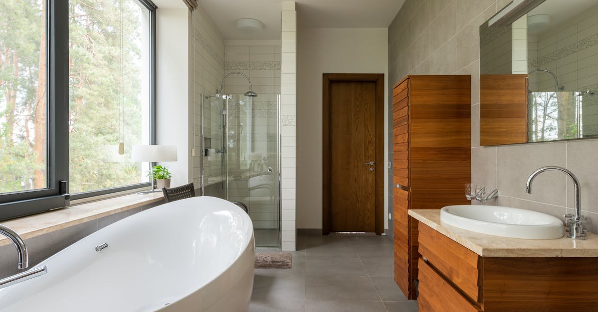 découvrez comment les seuils de douche peuvent transformer votre salle de bain. nos conseils pratiques vous aideront à choisir le bon design et matériau pour améliorer l'esthétique et la fonctionnalité de votre espace tout en garantissant une accès facile et sécurisé.