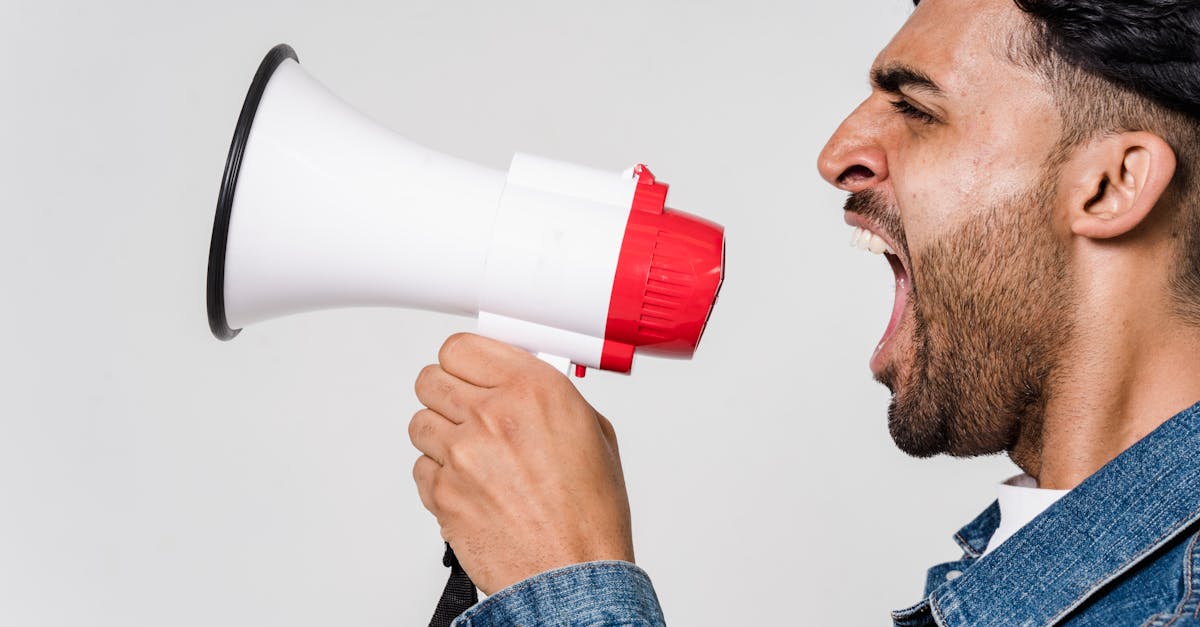 découvrez des solutions efficaces pour réduire le bruit de votre vmc. améliorez le confort acoustique de votre domicile grâce à nos conseils et produits adaptés pour une ventilation silencieuse et performante.