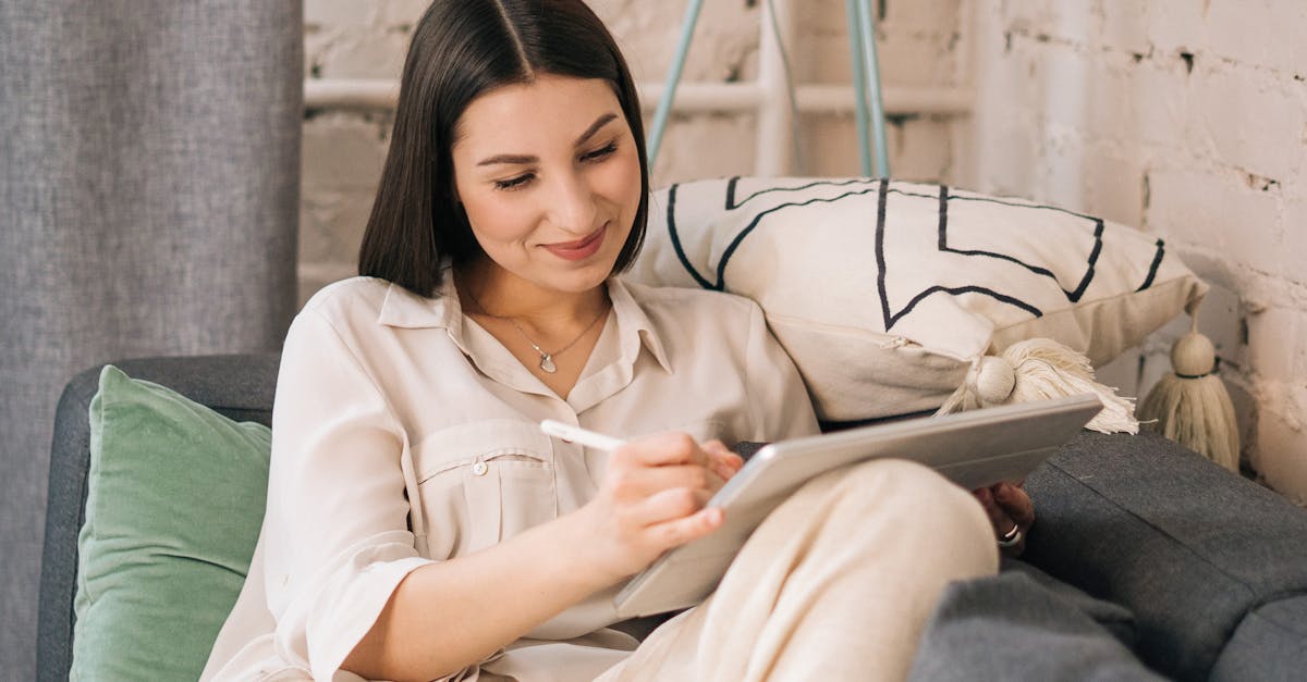 découvrez comment installer facilement une tablette murale pour optimiser votre espace de vie. suivez notre guide étape par étape pour un montage sécurisé et élégant, parfait pour votre maison ou votre bureau.