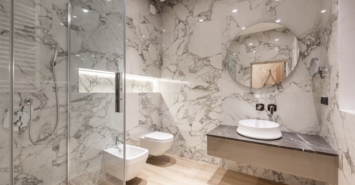 découvrez les avantages du bidet, un équipement sanitaire qui allie confort et hygiène. apprenez comment cet accessoire peut améliorer votre expérience dans la salle de bain, tout en étant respectueux de l'environnement.