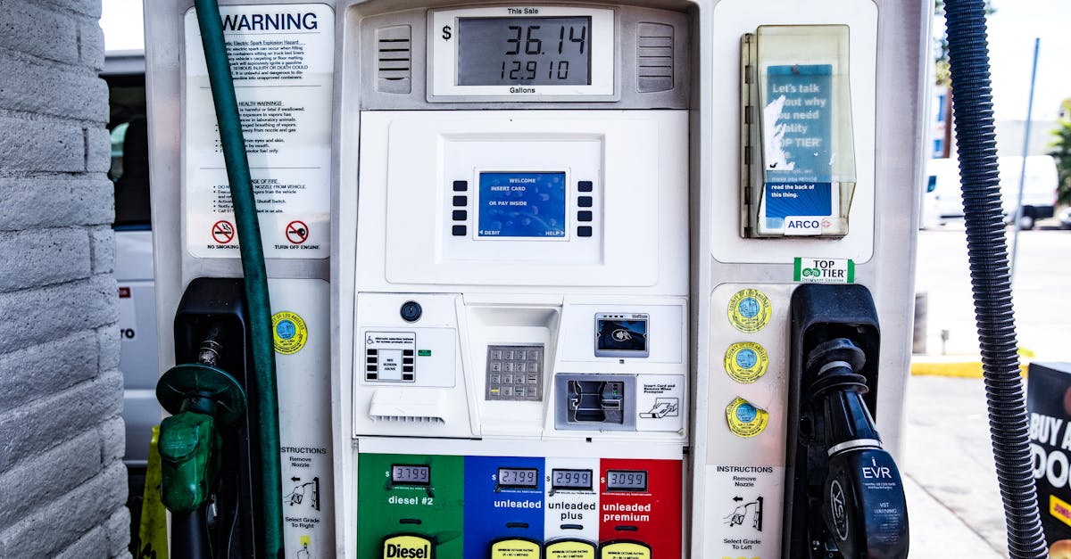 découvrez les dernières tendances et fluctuations des prix des carburants. restez informé sur les tarifs du marché et les conseils pour économiser sur vos frais de carburant.