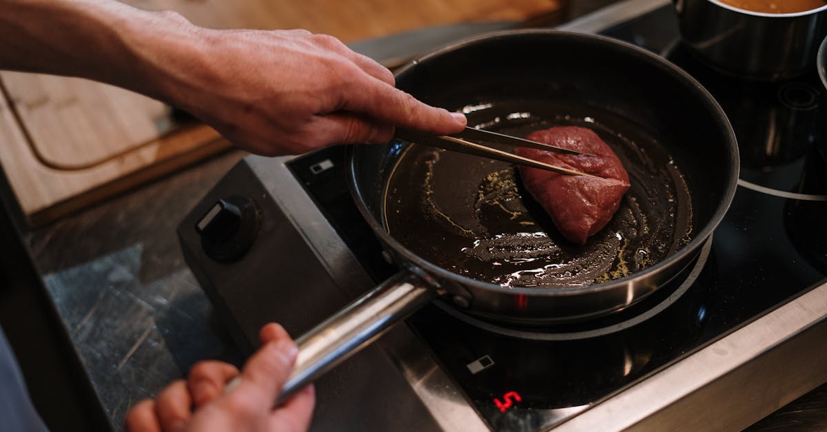 découvrez le monde fascinant de l'induction, une méthode révolutionnaire qui transforme l'énergie électrique en chaleur. explorez ses applications, avantages et comment elle façonne notre quotidien, de la cuisine à l'industrie. comprenez les principes de cette technologie moderne et son impact sur la durabilité.