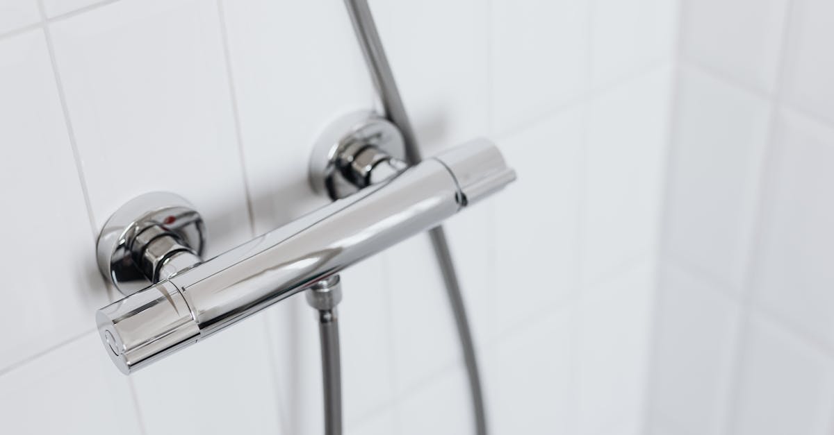 découvrez les hauteurs idéales pour le robinet de douche afin d'optimiser votre confort et votre expérience. conseils pratiques pour choisir la hauteur qui convient à vos besoins.
