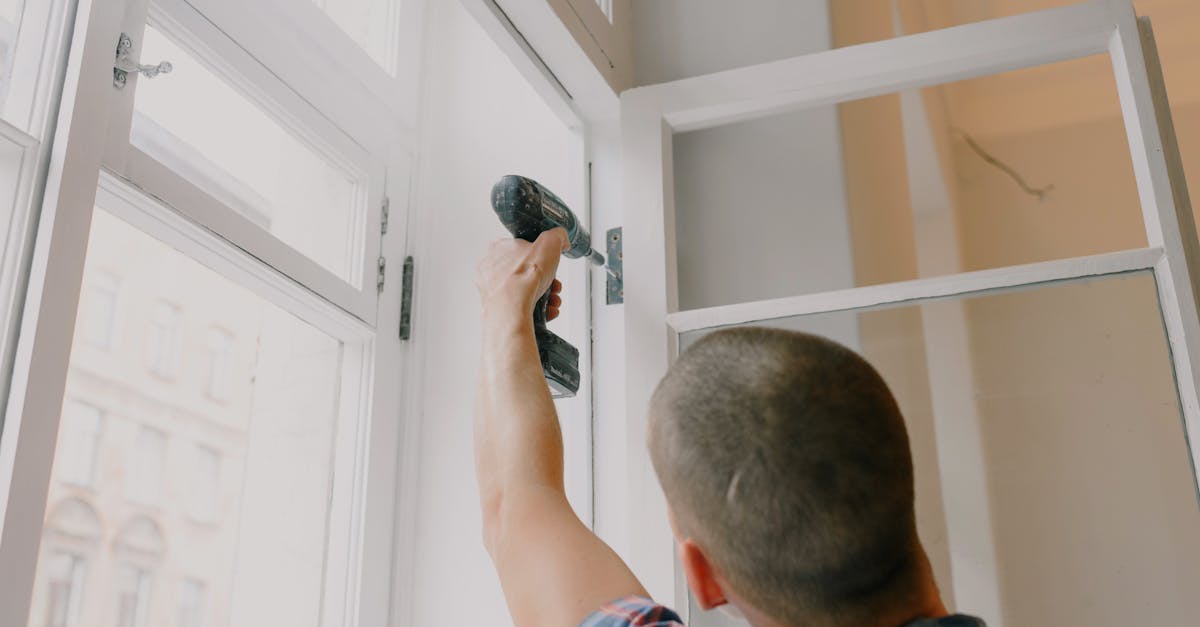 découvrez les techniques efficaces de fixation du polystyrène expansé (styrofoam) pour des projets d'artisanat, d'isolation et de décoration. apprenez des astuces pratiques pour garantir une adhésion durable et un résultat impeccable.