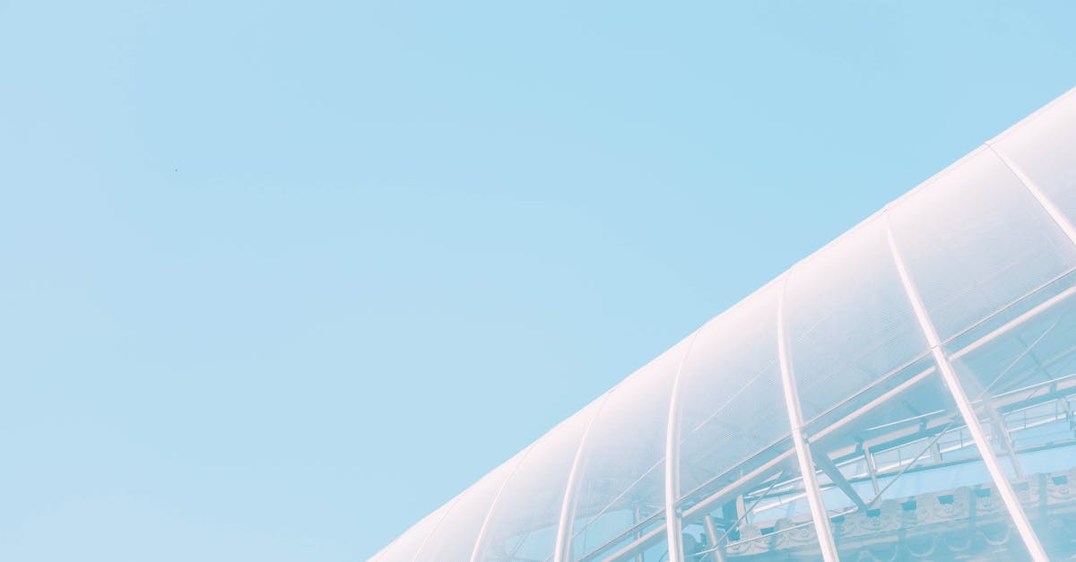 découvrez les panneaux solaires transparents, une innovation écologique alliant esthétique et efficacité énergétique. transformez vos fenêtres en sources d'énergie renouvelable tout en préservant la luminosité et le design de votre espace.