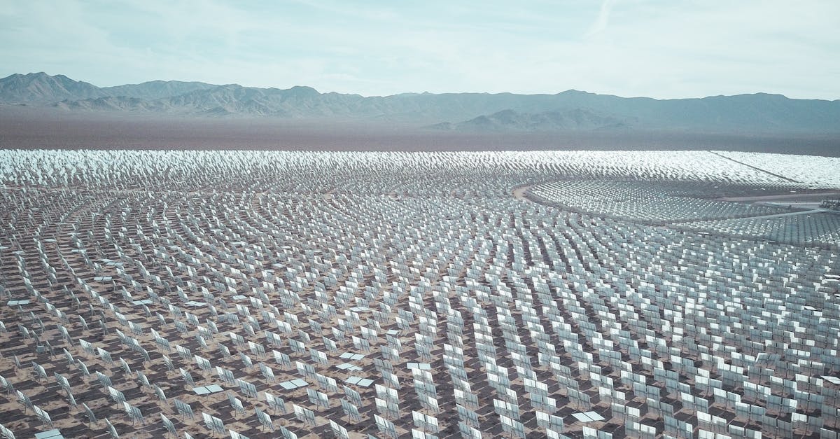 découvrez les panneaux solaires transparents, une innovation révolutionnaire alliant esthétique et performance. profitez de l'énergie solaire tout en préservant la luminosité de vos espaces. idéaux pour les bâtiments modernes, ces panneaux offrent une solution durable et discrète pour une transition énergétique réussie.