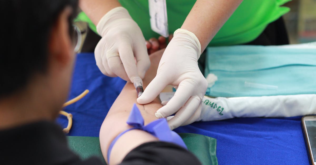 découvrez l'importance des soins dans notre vie quotidienne. apprenez comment prendre soin de vous-même et des autres, pour un bien-être optimal et une vie équilibrée.
