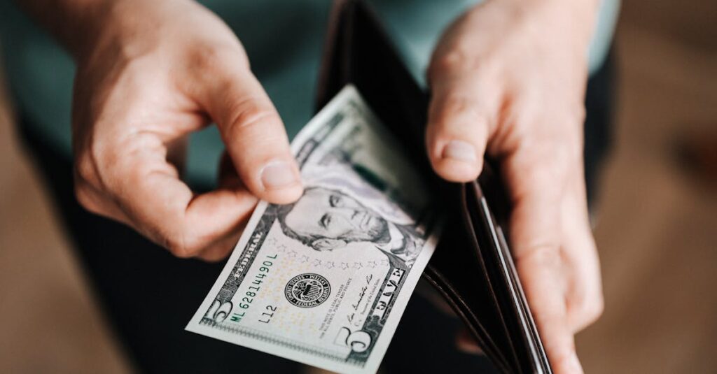 découvrez la responsabilité contractuelle : définition, principes, implications juridiques et exemples pour mieux comprendre vos obligations dans un contrat.
