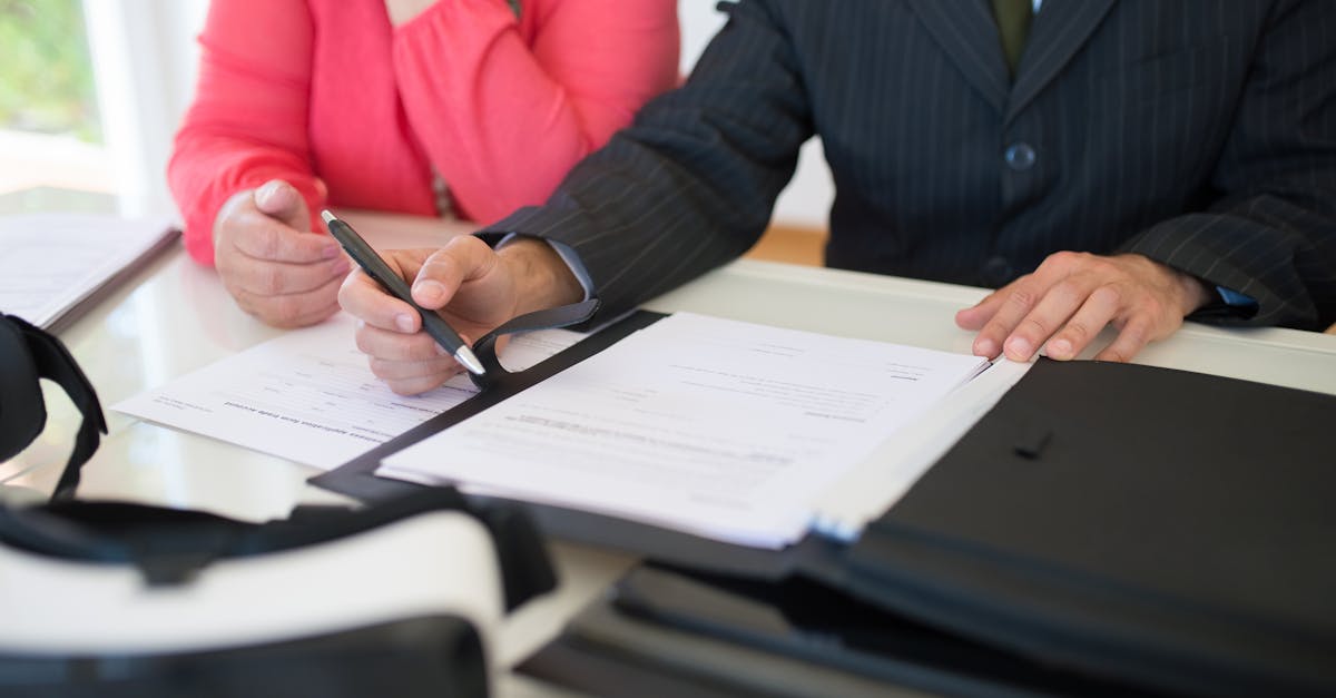 découvrez la responsabilité contractuelle : définition, principes juridiques, exemples concrets et conseils pour gérer et limiter les risques liés aux obligations contractuelles en entreprise ou entre particuliers.