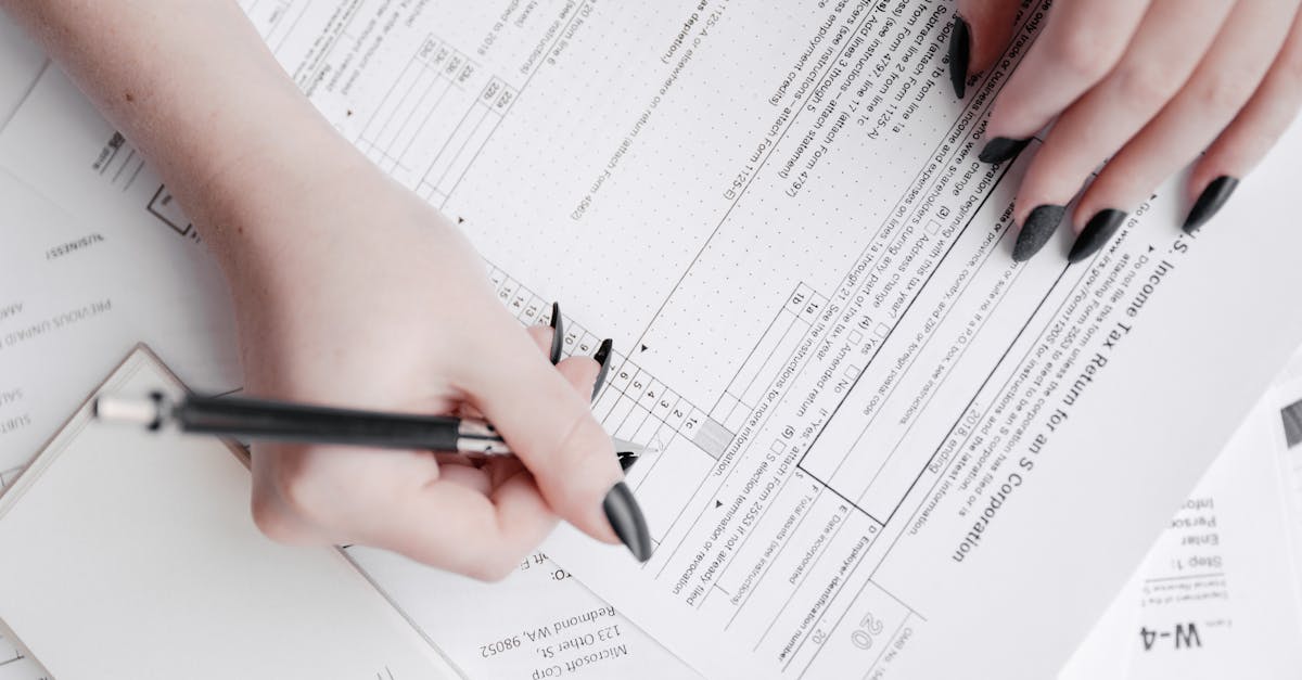 découvrez tout ce qu'il faut savoir sur la responsabilité contractuelle : définition, principes, exemples et implications juridiques pour mieux comprendre vos droits et obligations dans les contrats.