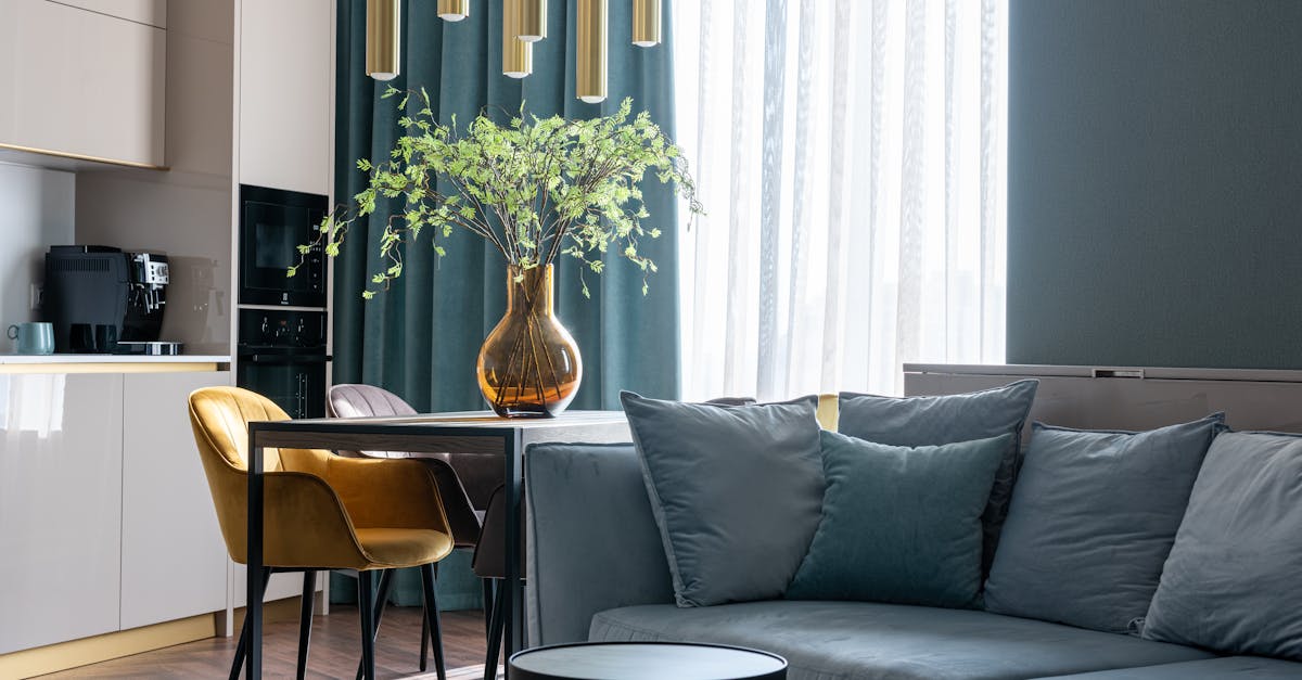 découvrez notre guide complet sur le parquet, un revêtement de sol élégant et durable qui transforme votre intérieur. explorez les différents types, styles, et conseils d'entretien pour choisir le parquet idéal qui s'adapte à votre décoration.