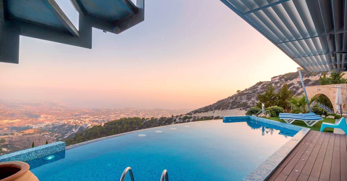 découvrez combien de temps faire fonctionner la filtration de votre piscine pour garantir une eau propre et saine. nos conseils pour optimiser la durée et la qualité de filtration selon la température et l'utilisation.