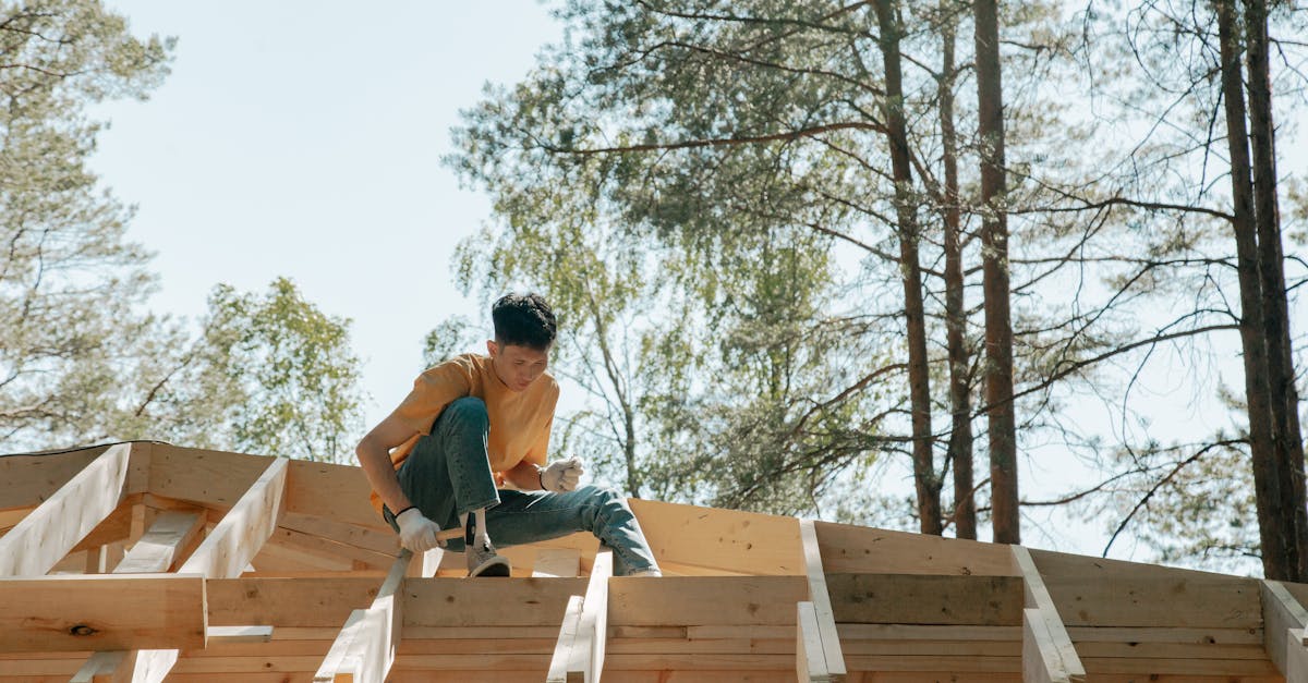 découvrez comment éviter les arnaques liées à la toiture. apprenez à reconnaître les signes d'une arnaque et protégez-vous contre les entrepreneurs malhonnêtes qui pourraient compromettre la sécurité de votre maison.