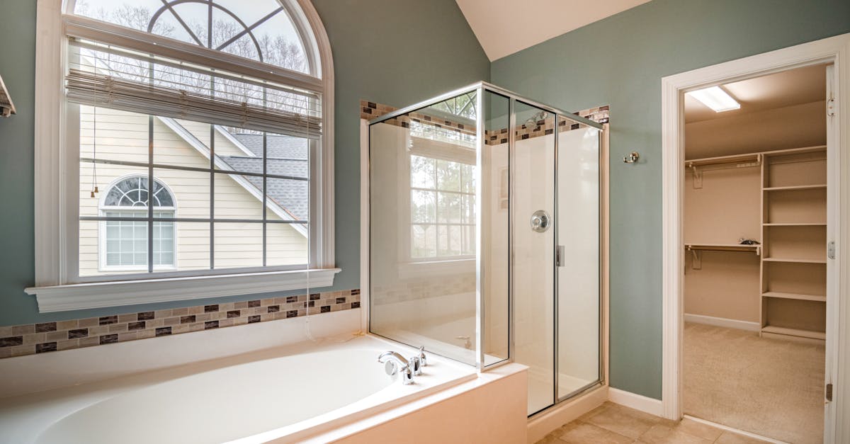 découvrez les dimensions idéales pour une douche à l'italienne. nos conseils vous aideront à choisir la taille parfaite pour optimiser votre espace tout en alliant confort et style.