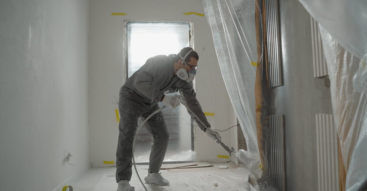 découvrez l'art du window painting : techniques, inspirations et conseils pour réaliser des peintures originales et décoratives sur vos vitres, que ce soit pour des événements, fêtes ou vitrines de magasins.