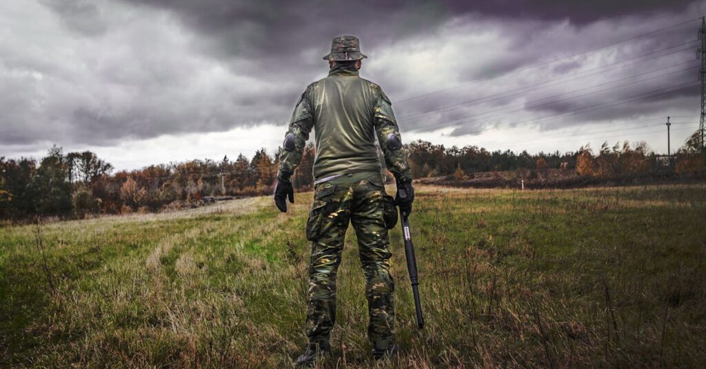 découvrez tout sur le camouflage : techniques, histoire, usages militaires et civils. apprenez comment se fondre dans l'environnement efficacement.