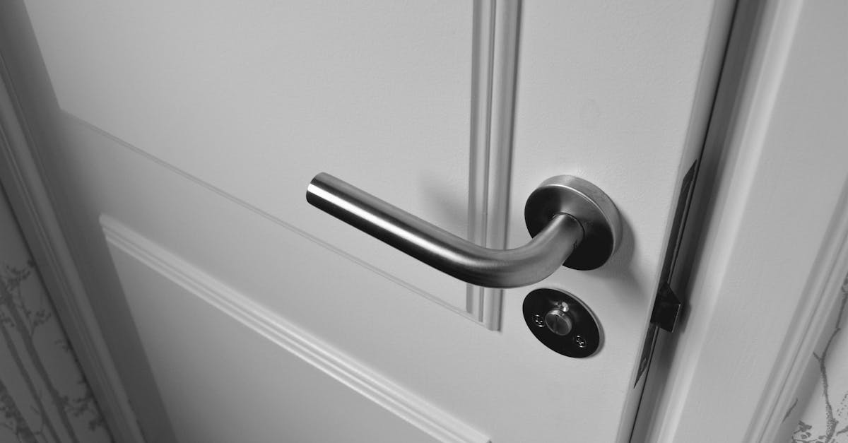besoin de remplacer une serrure ? découvrez nos conseils et solutions pour le remplacement de serrure, que ce soit pour plus de sécurité ou après une perte de clés. services rapides et fiables.