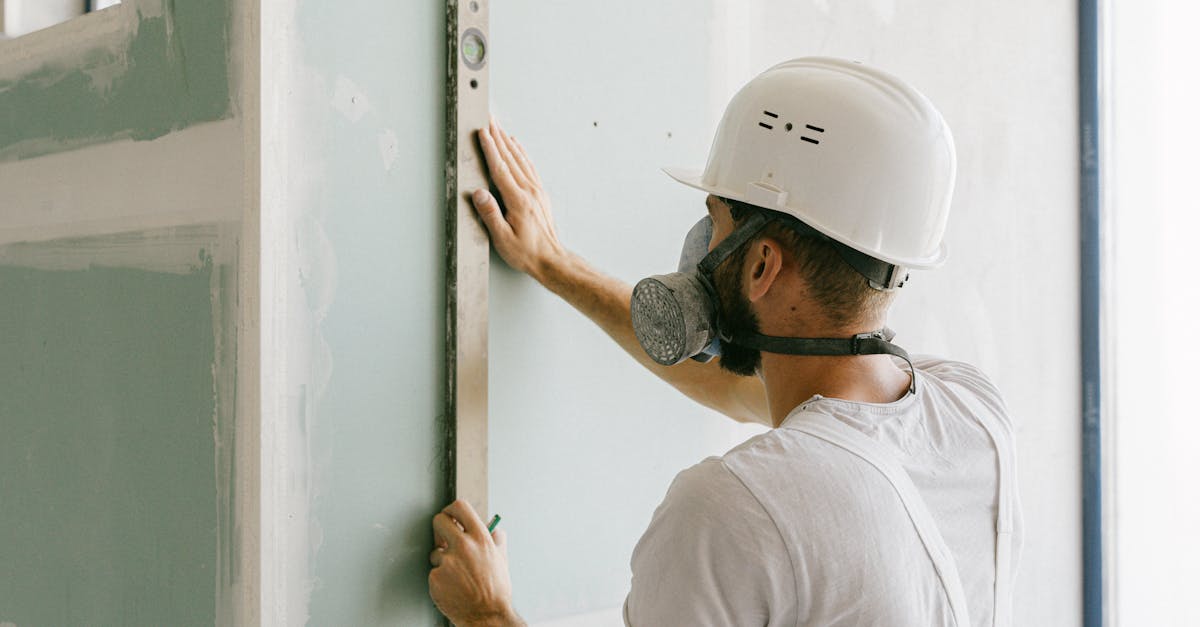 découvrez tout ce qu'il faut savoir sur le plasterboard (plaque de plâtre) : utilisation, avantages, installation et conseils pour vos projets de rénovation et d’aménagement intérieur.