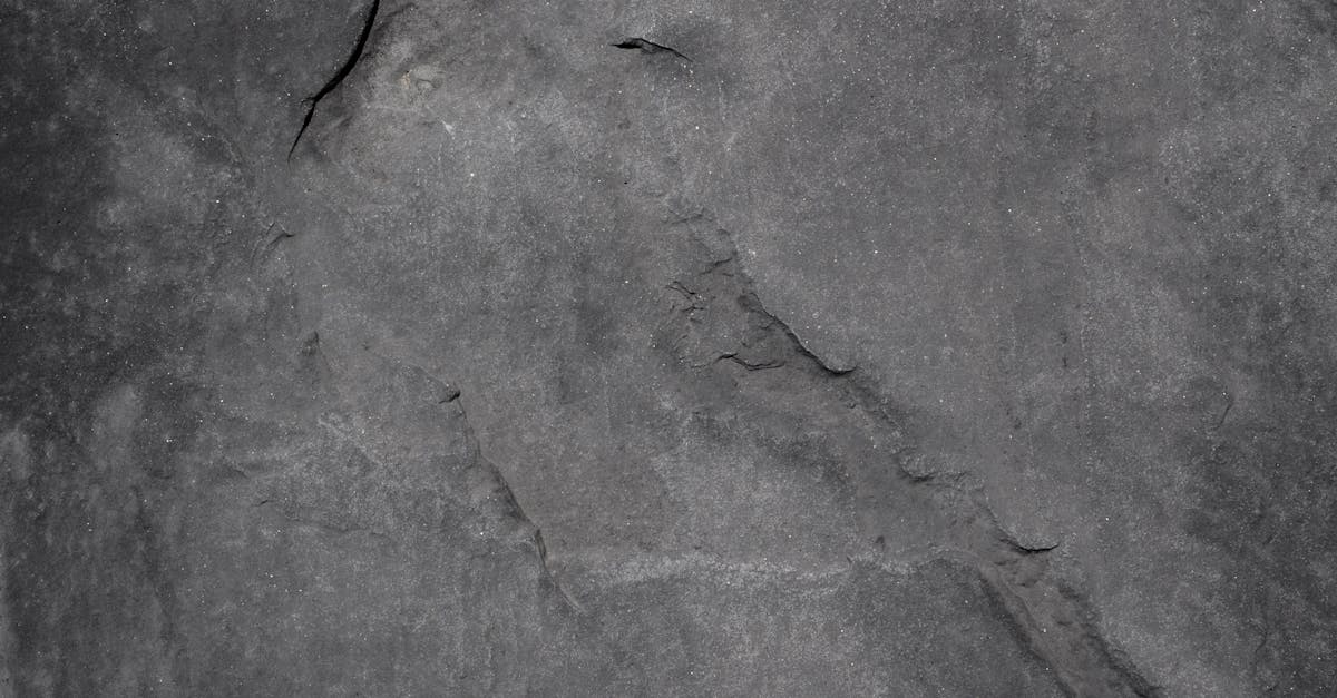 découvrez les techniques essentielles de construction de murs en pierre : conseils, matériaux, étapes et astuces pour bâtir un mur solide, esthétique et durable.