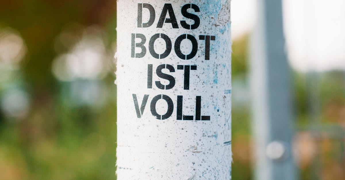 découvrez comment installer du gazon artificiel facilement et rapidement pour un jardin verdoyant toute l'année. suivez nos conseils pratiques pour une pose parfaite et durable de pelouse synthétique.