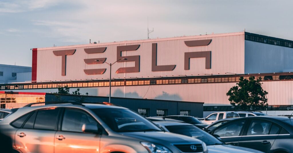 découvrez le tesla powerwall, la batterie domestique innovante qui stocke l’énergie solaire et alimente votre maison en toute autonomie. solution idéale pour réduire vos factures d’électricité et profiter d’une énergie propre au quotidien.